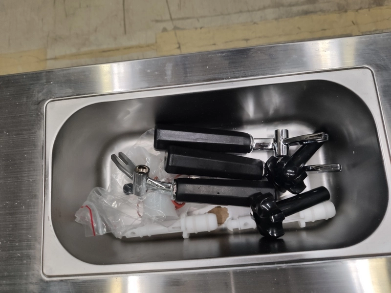 S01_Фризер для мороженого EKSI ICT-325PFCA, помпа, предохл-е, ночн.хранение, для мягкого мороженого