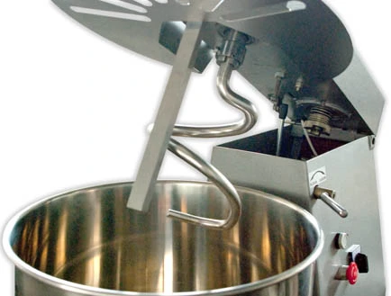 Машина тестомесильная двухскоростная МТ-30 (со съем.дежой и подъем.головой)