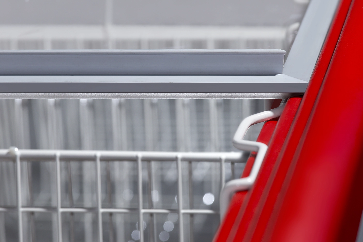 Ларь-бонета модель "Bonvini BF" 2500 L со съемными створками, красн.