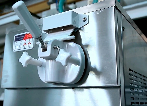 Фризер для мороженого Hualian Machinery HIM-01