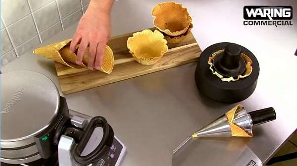 Вафельница Waring WW180XCE