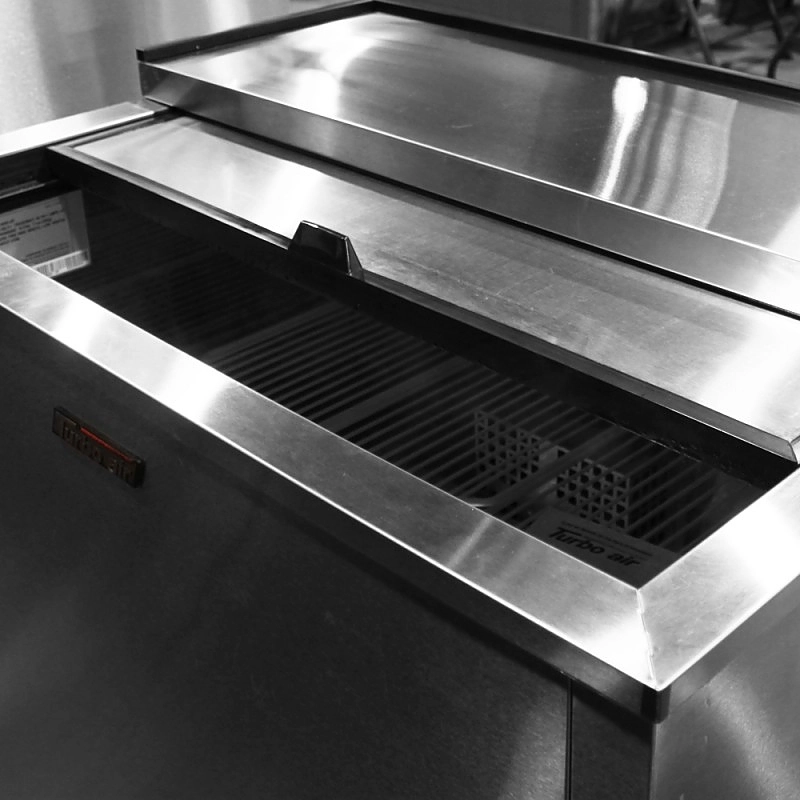 Turbo Air Барный морозильник модель TBC-24SB-GF (с вертикальной загрузкой)