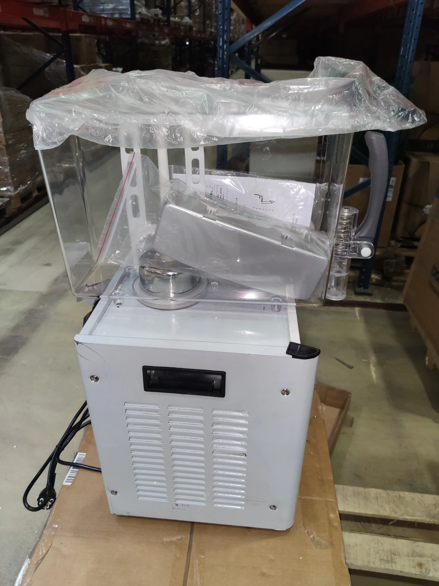 S01_Сокоохладитель т.м. EKSI серии JDB, мод. JDB-1x10L (1 емкость)