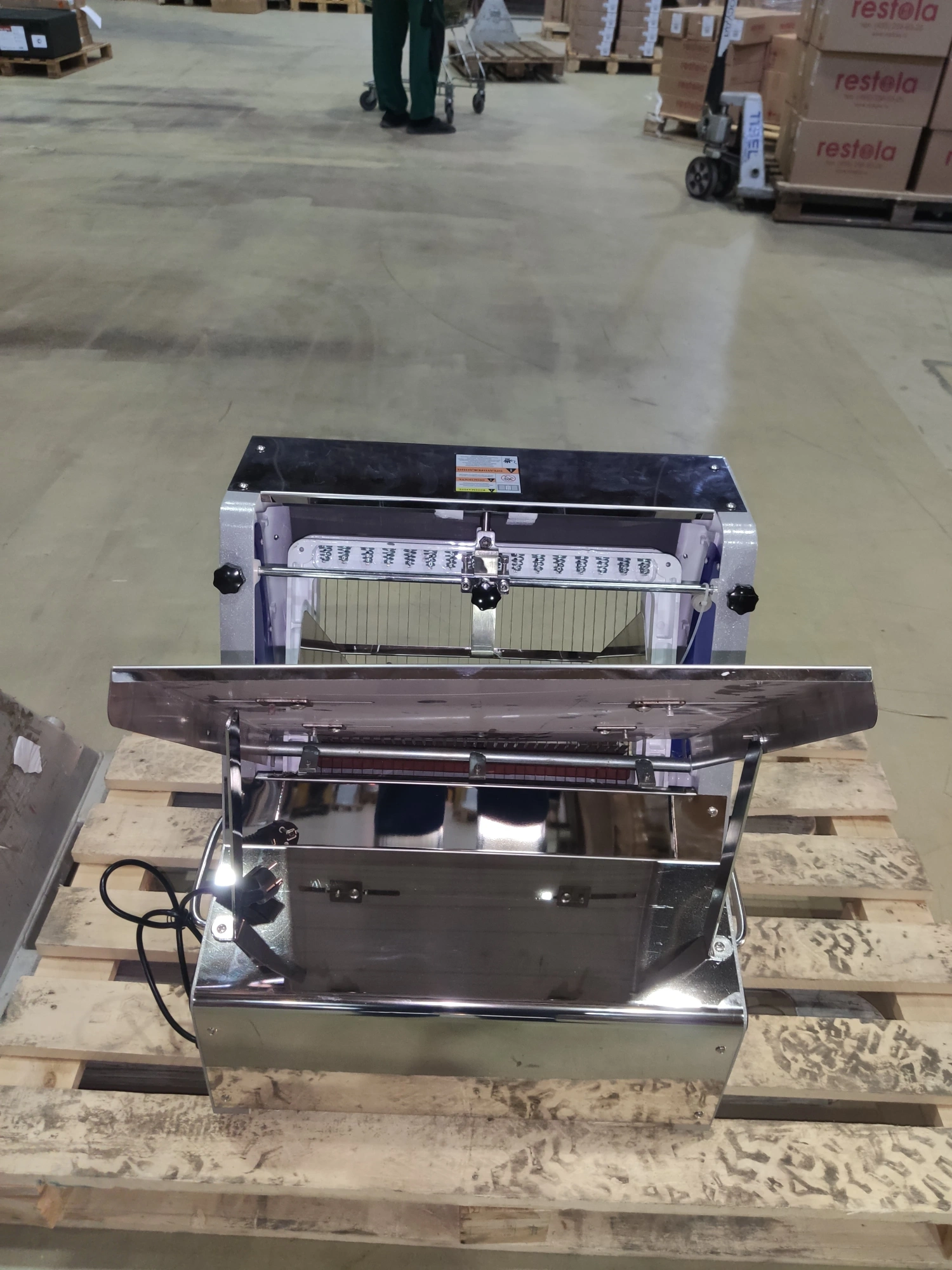 S01_Хлеборезка т.м. EKSI, модель SH31