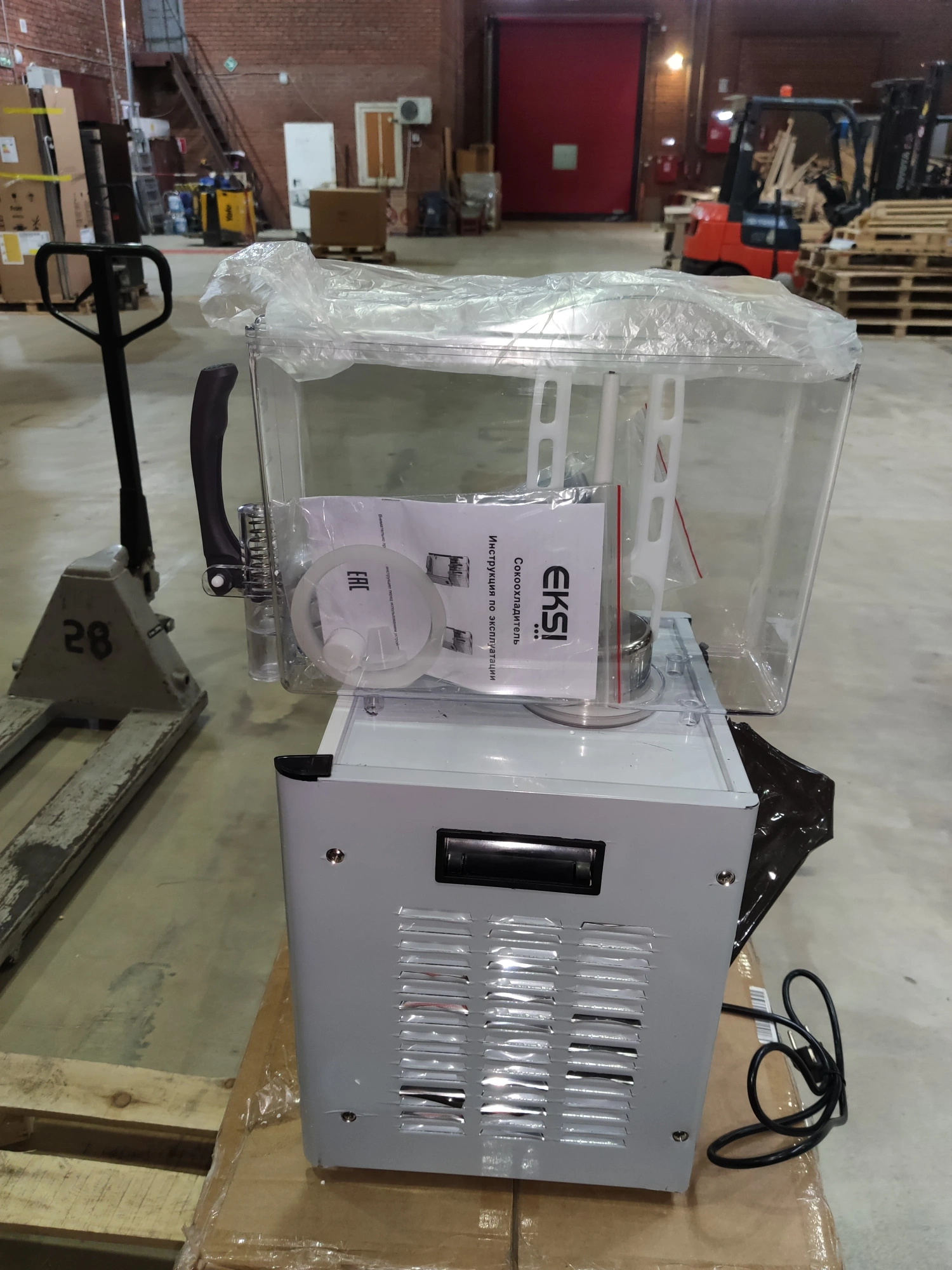 S01_Сокоохладитель т.м. EKSI серии JDB, мод. JDB-1x10L (1 емкость)